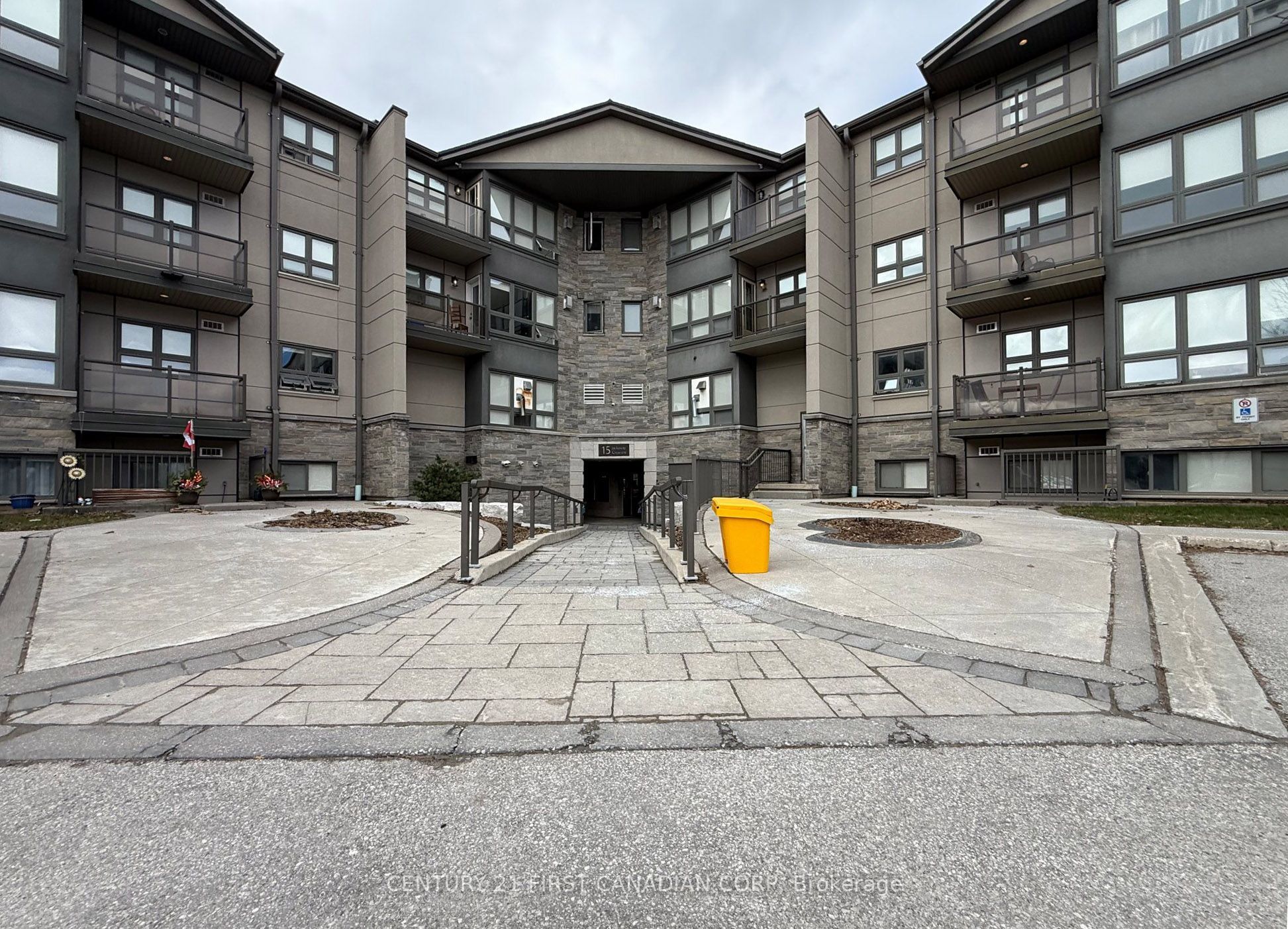 Photo of Listing #X12877430