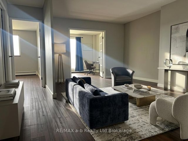 Photo of Listing #X13173560