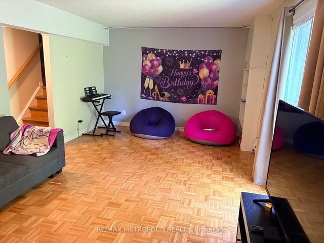 Photo of Listing #X13457060