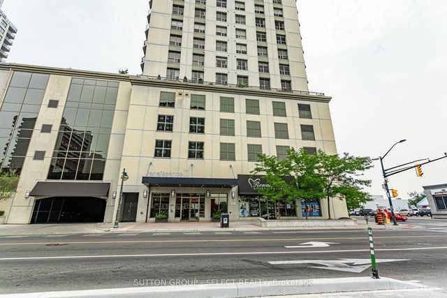 Photo of Listing #X13592808