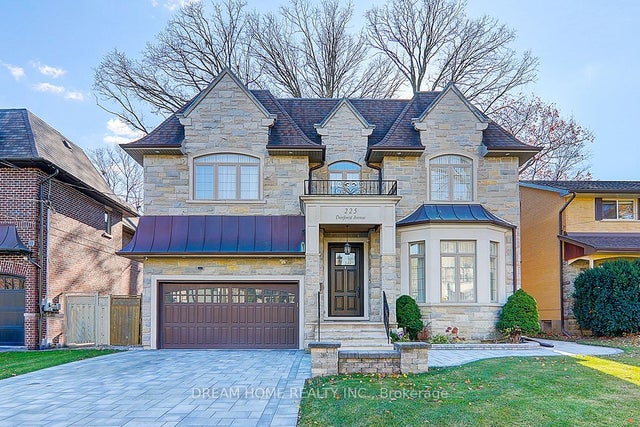 225 Dunforest Avenue, Toronto C14