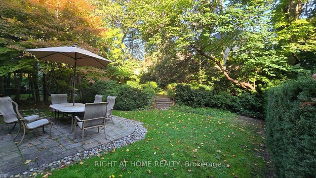 236 York Mills Road, Toronto C12