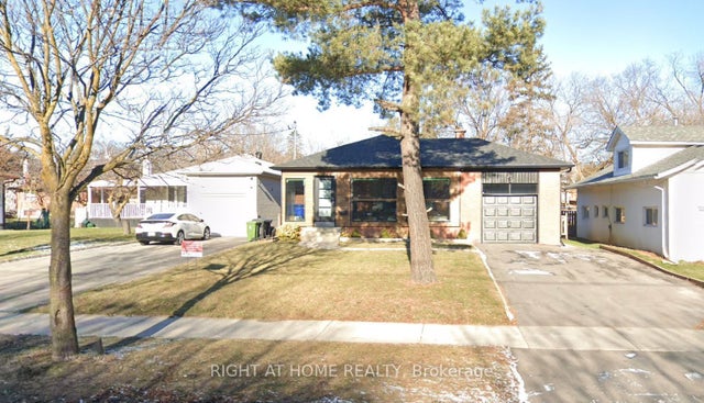 32 Connaught Avenue, Toronto C07