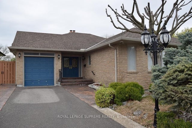 6 Burke Street Bsmt, Toronto C07