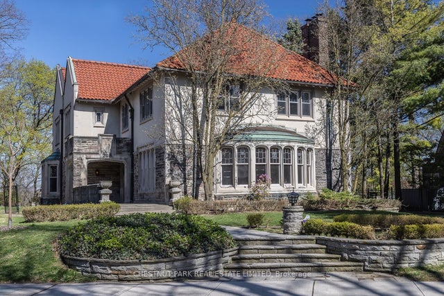 208 Roxborough Drive, Toronto C09