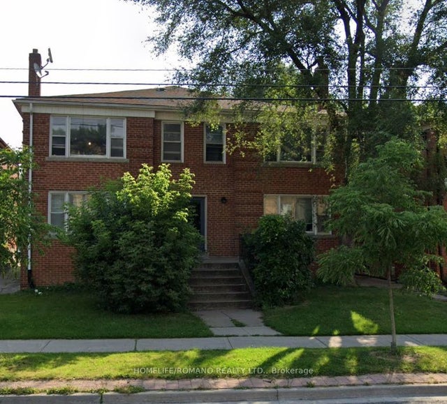 4101 Bathurst Street Lower, Toronto C07