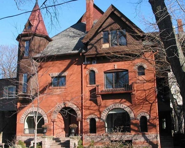 173-175 Madison Avenue, Toronto C02