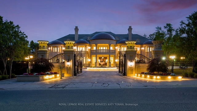 8 High Point Road, Toronto C12