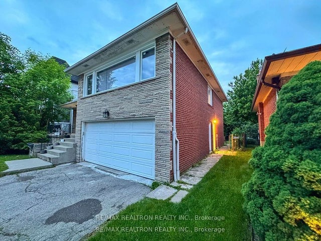 414 Patricia Avenue Bsmt, Toronto C07