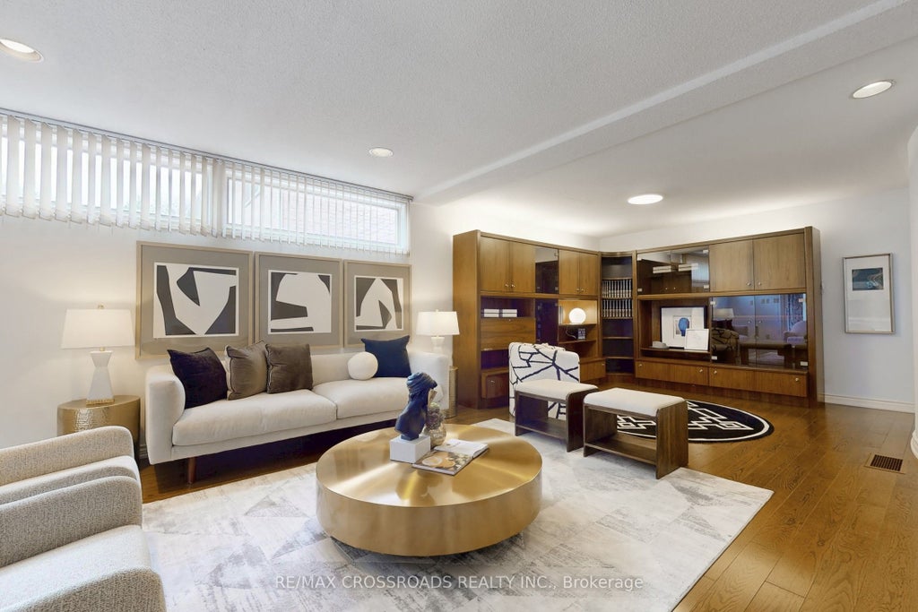 8 Orchid Court, Toronto C12