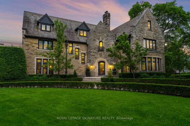 64 Old Forest Hill Road, Toronto C03