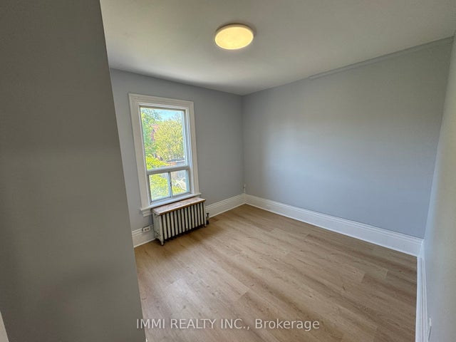 618 Bathurst Street 203, Toronto C01