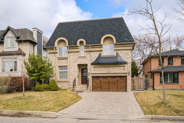 210 Maplehurst Avenue, Toronto C14