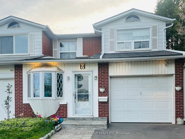 9 Micmac Crescent Lower, Toronto C15