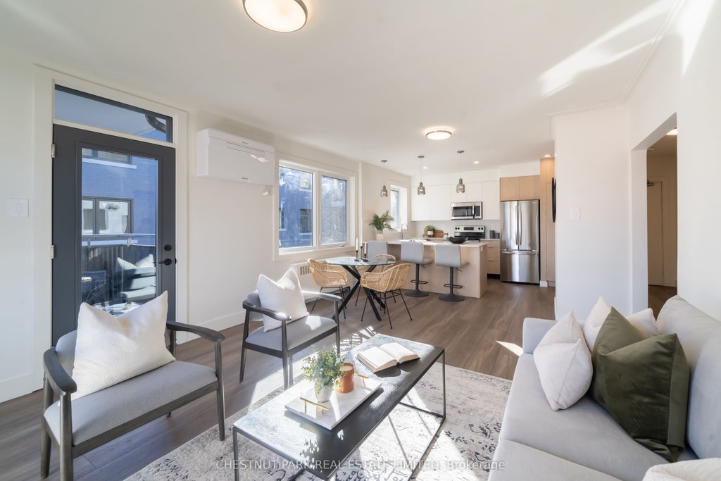 1492 Avenue Road 2, Toronto C04