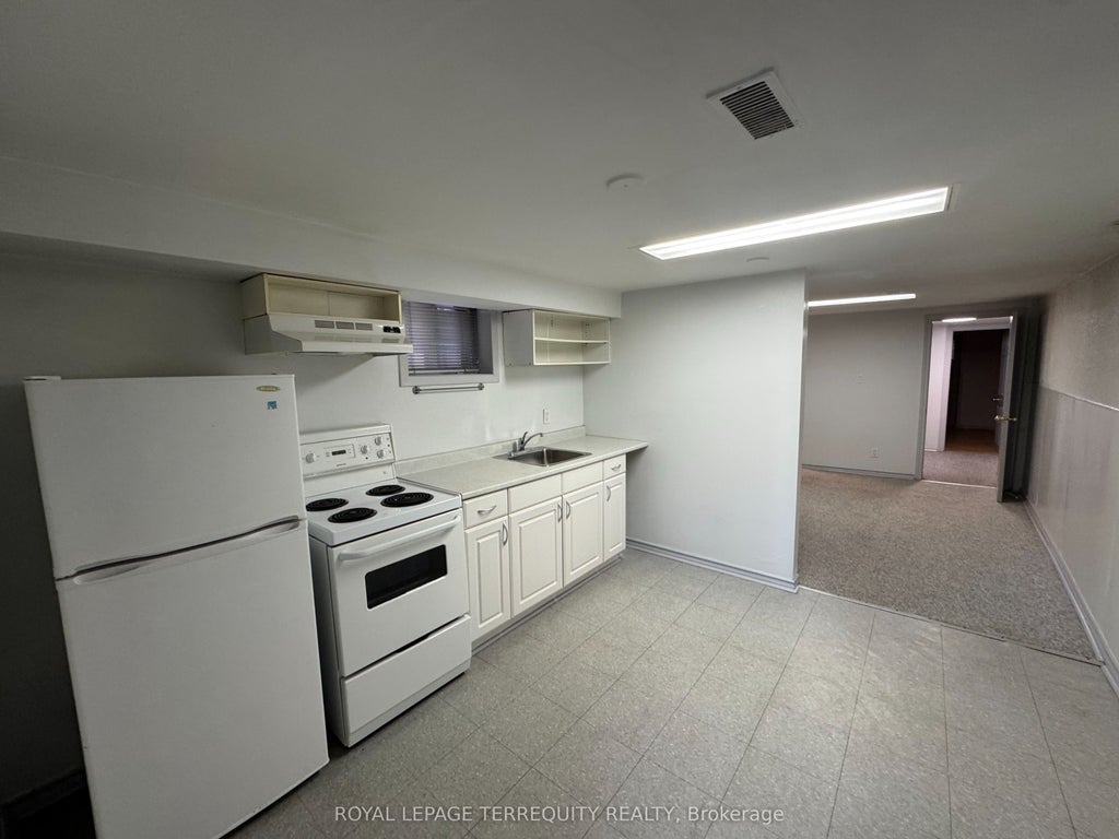 171 Christie Street Bsmt, Toronto C02