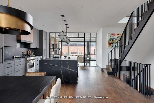 498 Roxton Road, Toronto C01