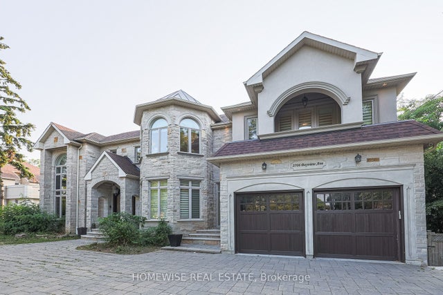 2706 Bayview Avenue, Toronto C12