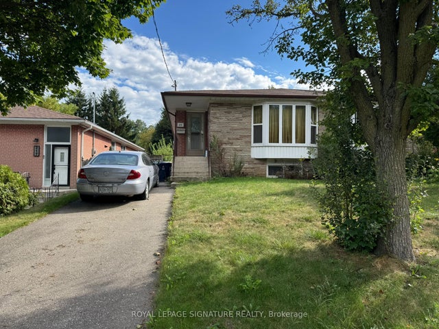 215 Woodsworth Road, Toronto C12