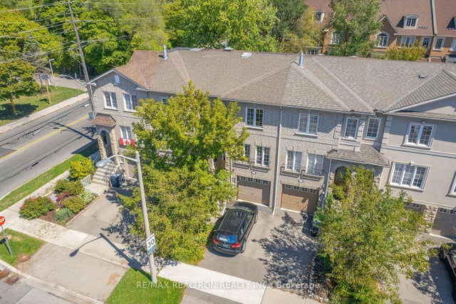 5 Rodeo Court, Toronto C07