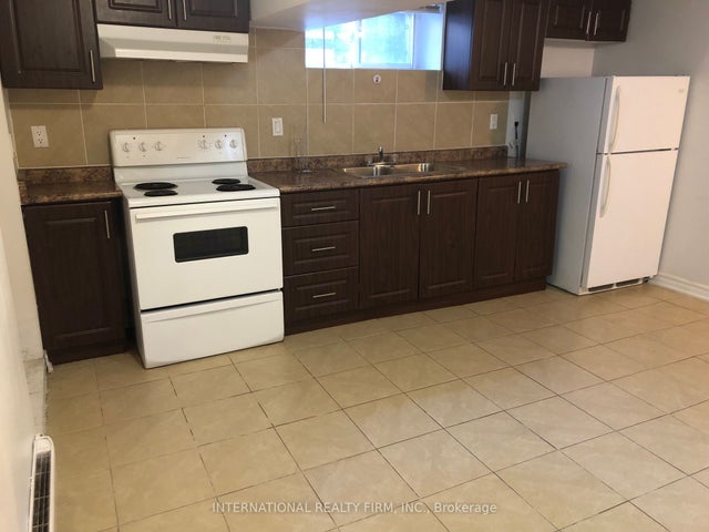 197 Dundas Street E B, Toronto C08