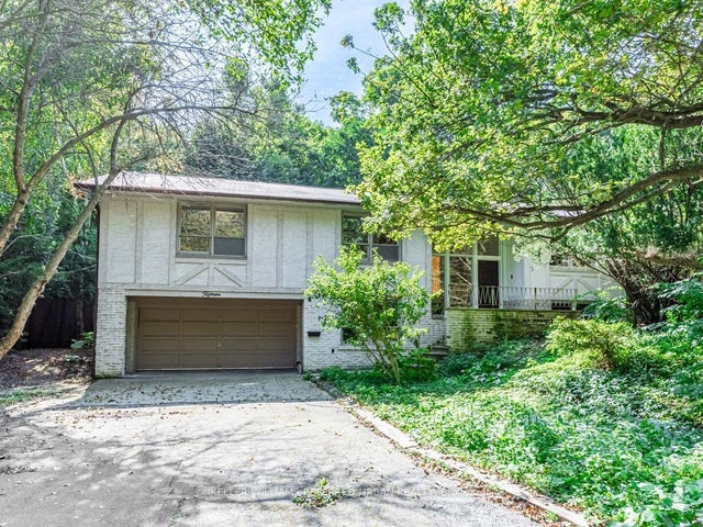 15 York Valley Crescent, Toronto C12