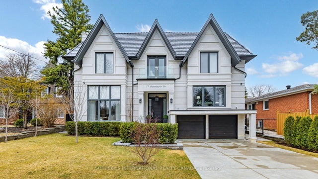 77 Bannatyne Drive, Toronto C12