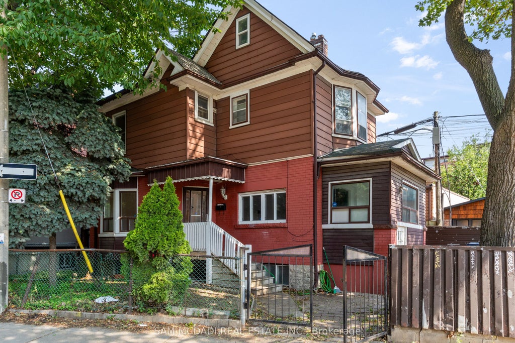 415 Crawford Street, Toronto C01