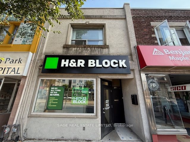 633 St Clair Avenue W Upper, Toronto C02