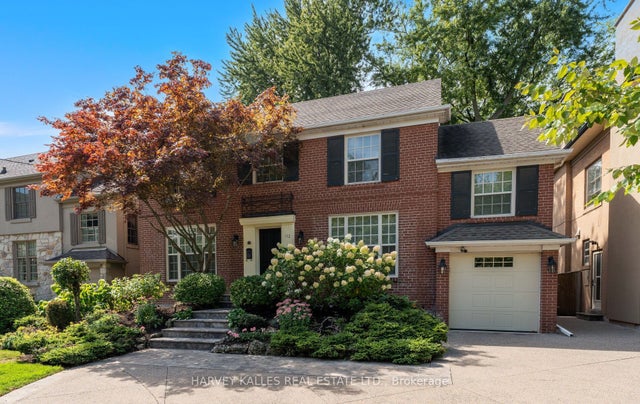 112 Mason Boulevard, Toronto C04