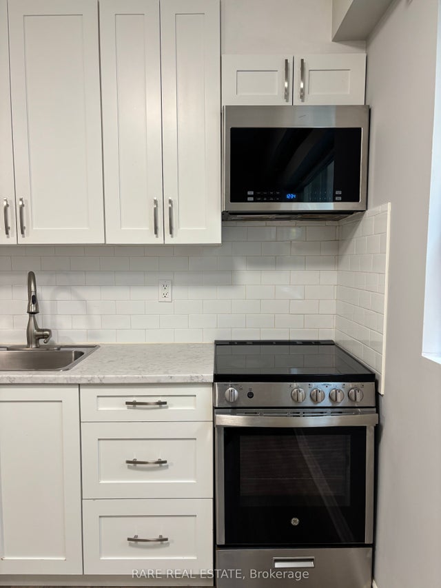 253 Augusta Avenue 202, Toronto C01