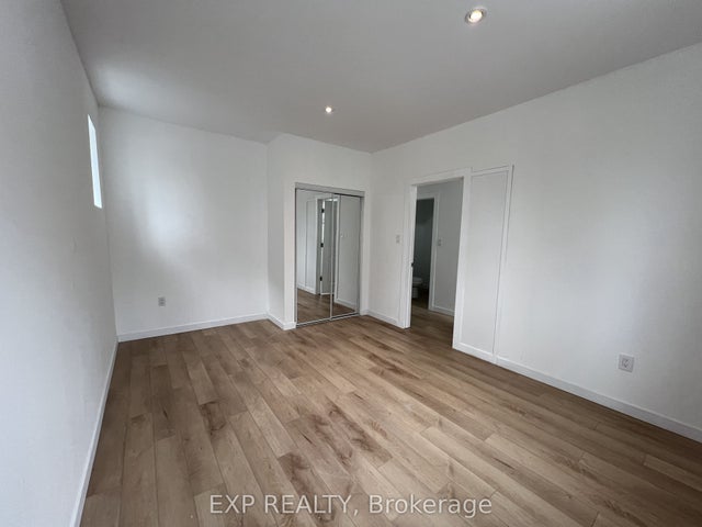 100 Greensides Avenue 1dl, Toronto C02