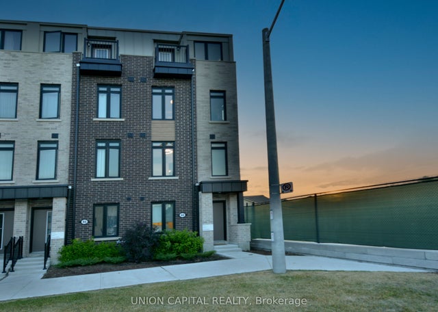 48 Case Ootes Drive, Toronto C13