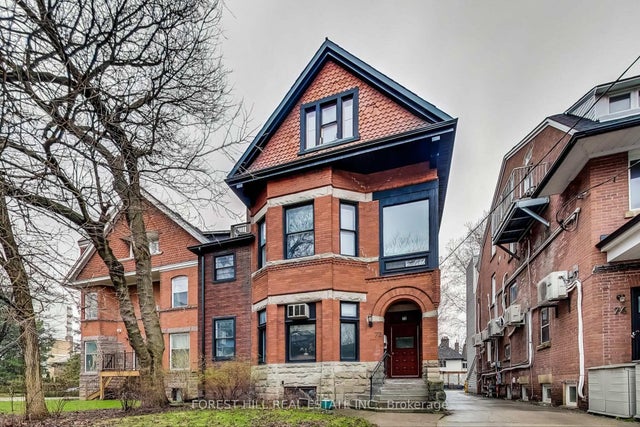 72 Walmer Road, Toronto C02