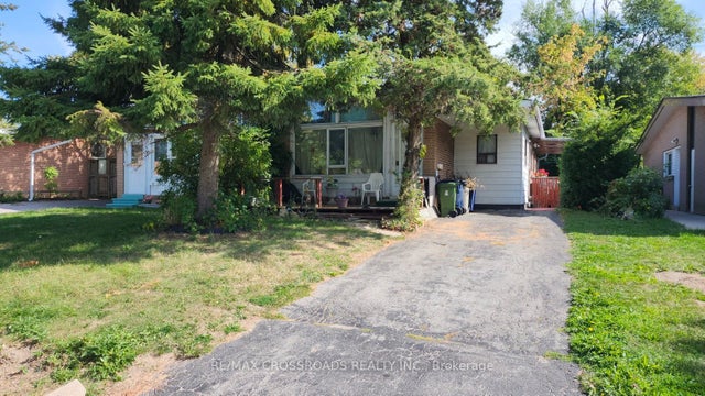 140 Combermere Drive Basmt, Toronto C13