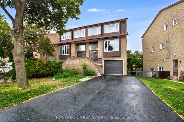 45 Henry Welsh Drive, Toronto C07