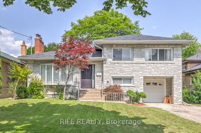 387 Willowdale Avenue, Toronto C14
