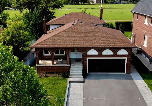 66 Moore Park Avenue Upper, Toronto C07