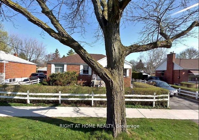 22 Kenton Drive Basemen, Toronto C07