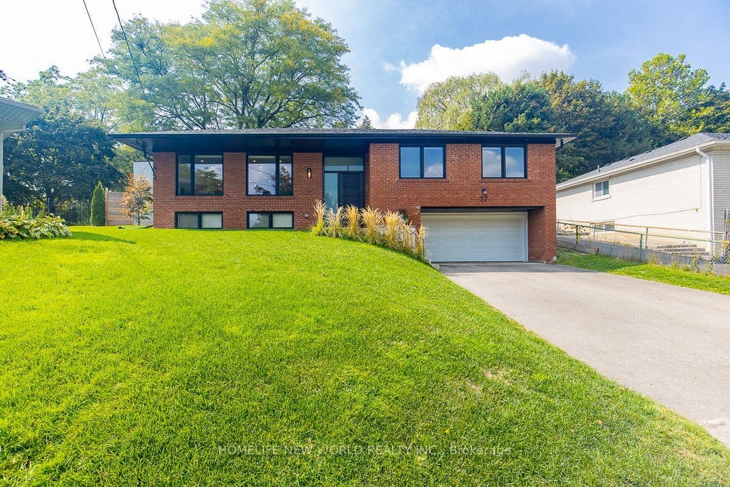 37 Shouldice Court, Toronto C12