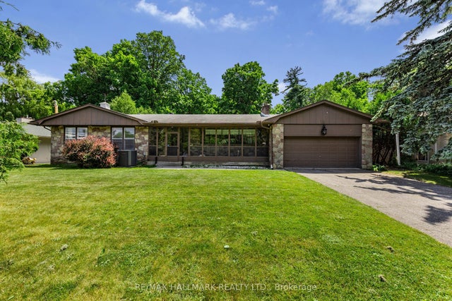 73 Forest Grove Drive, Toronto C15