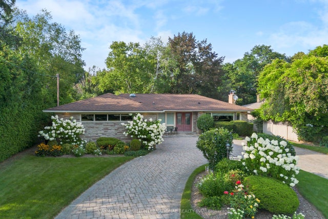 30 Hi Mount Drive, Toronto C15