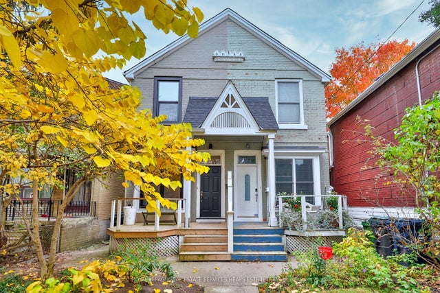 836 Manning Avenue, Toronto C02