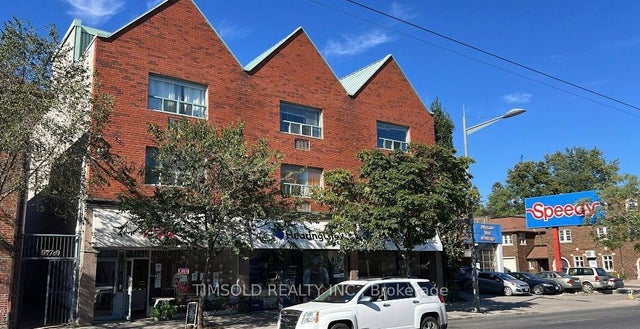 666 Saint Clair Avenue W 303, Toronto C03