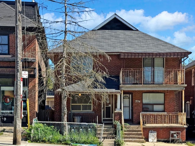 449 Christie Street, Toronto C02
