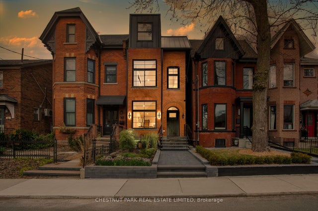 112 Givins Street, Toronto C01