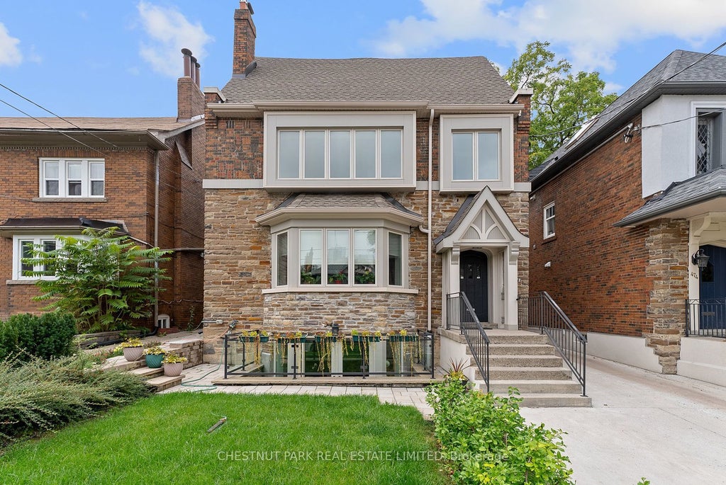 472 Oriole Parkway Upper, Toronto C03