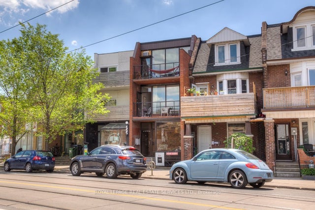 1391 Dundas Street W, Toronto C01