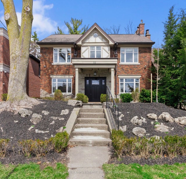 32 Parkhurst Boulevard, Toronto C11