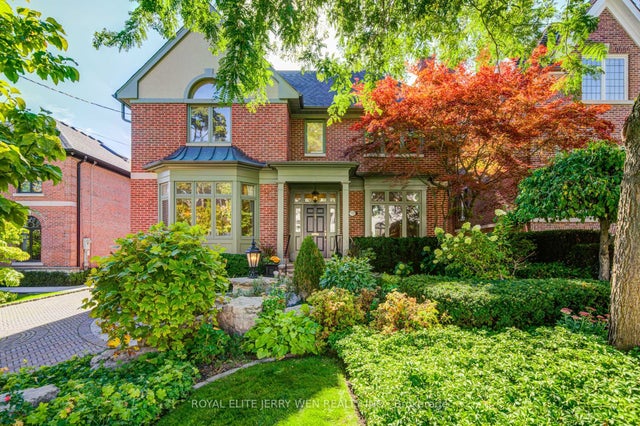 221 St Leonard's Avenue, Toronto C12